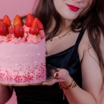 Торт Starlight Princess 1000 с кремом и звездной посыпкой